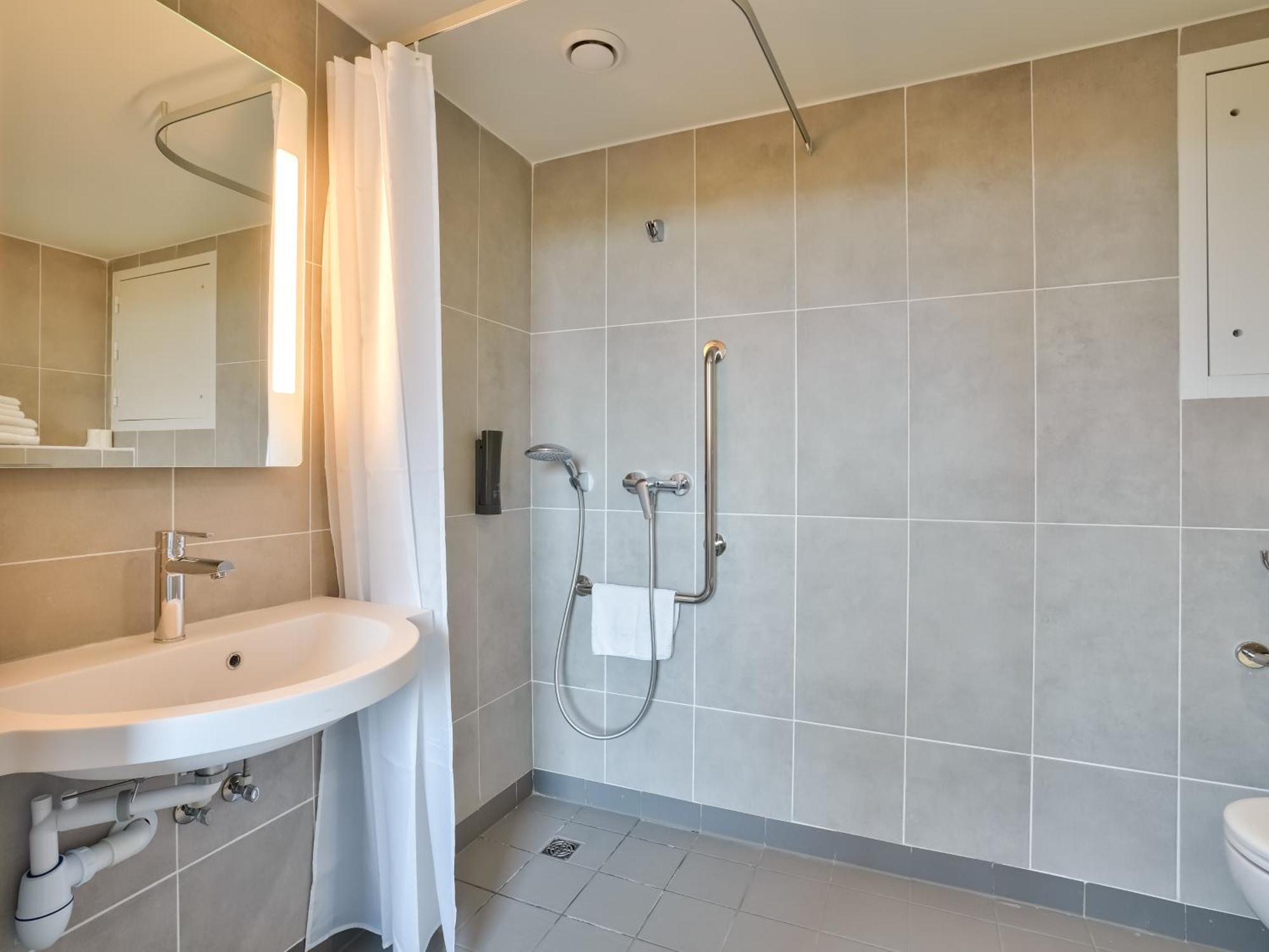 B&B Hotel Paris Porte D'Orleans Montrouge Exterior photo